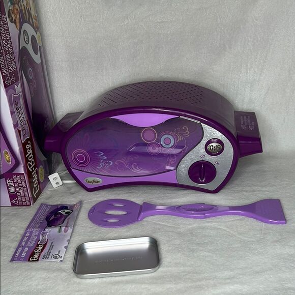 Easy Bake Ultimate Oven Purple With Baking Pan and Pan Tool - Picture 1 of 7
